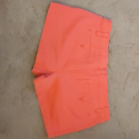 Shorts - Picture 3 of 3